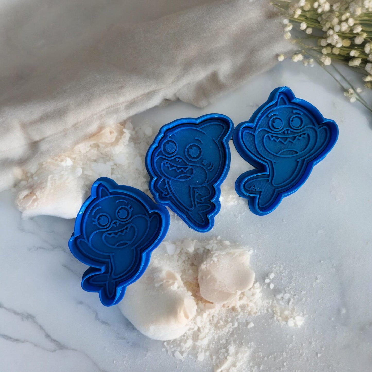 Family Shark cookie cutter and stamp. | cookie cutter | Baby shark cookie cutter