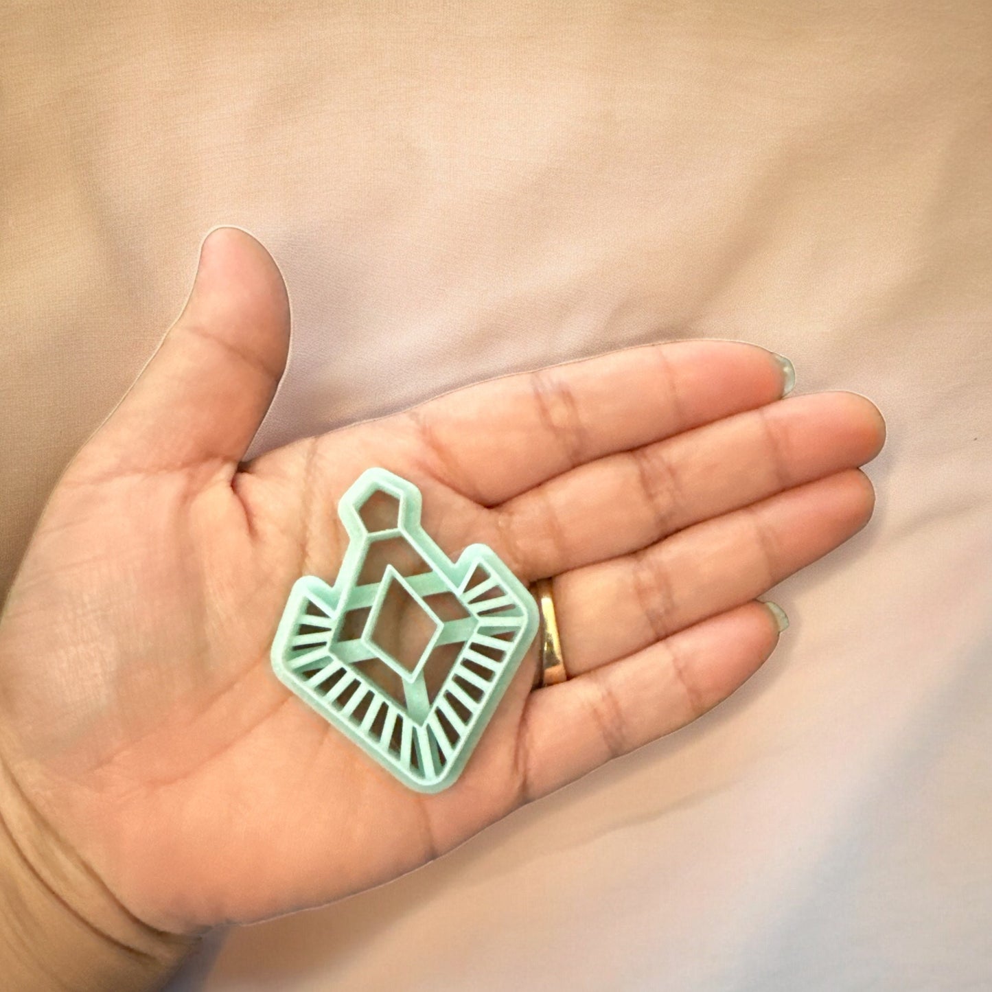 Raffia Earring A Clay cutter | Earring clay cutter