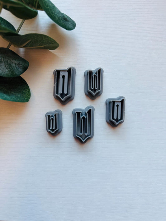 Wicked W cutout and Bezel clay cutter