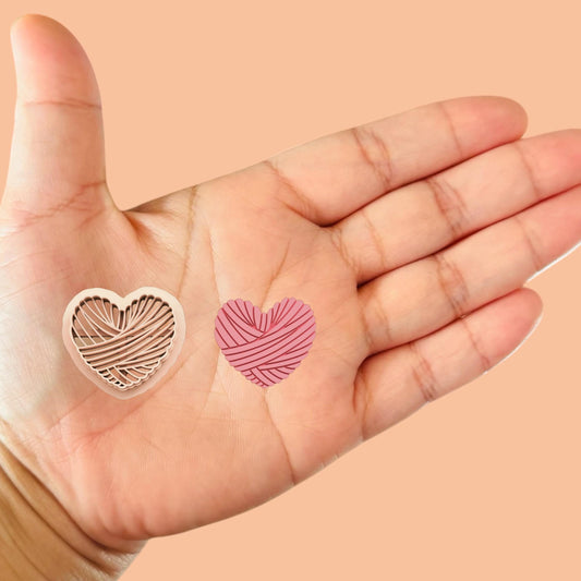 heart with threads  Valentines Cutter