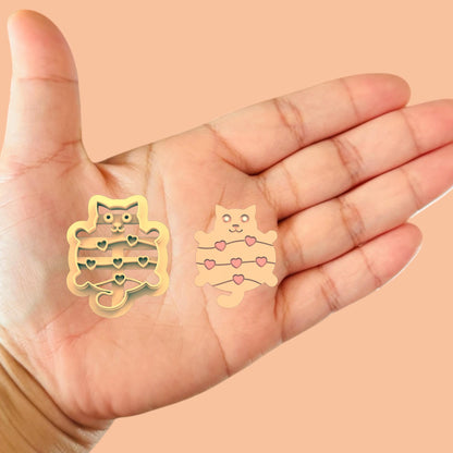 Cat with garland  Clay cutter